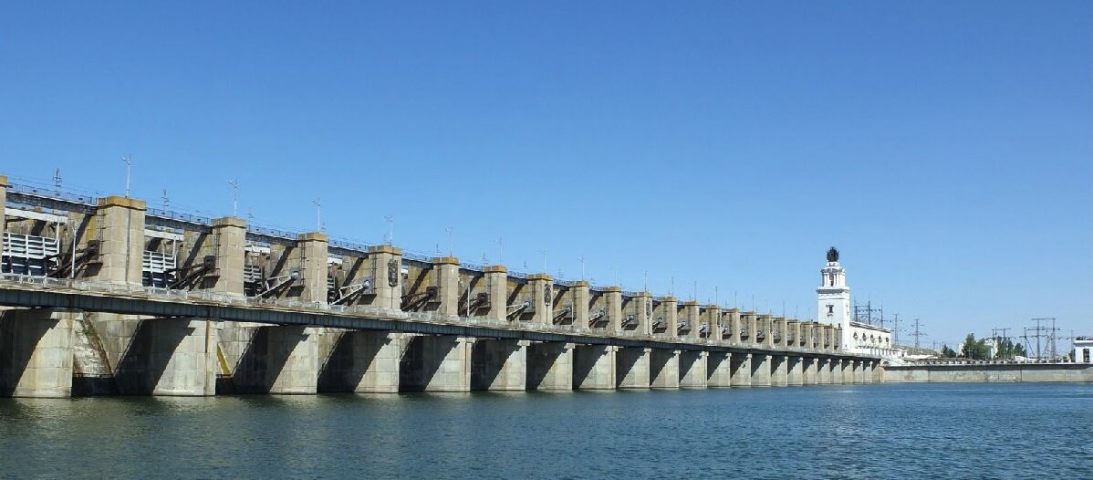 Дамба ростовская область. Цимлянское водохранилище гэс. Цимлянская гэс на реке дон. Гидроузел волгодонск. Гэс волгодонск.