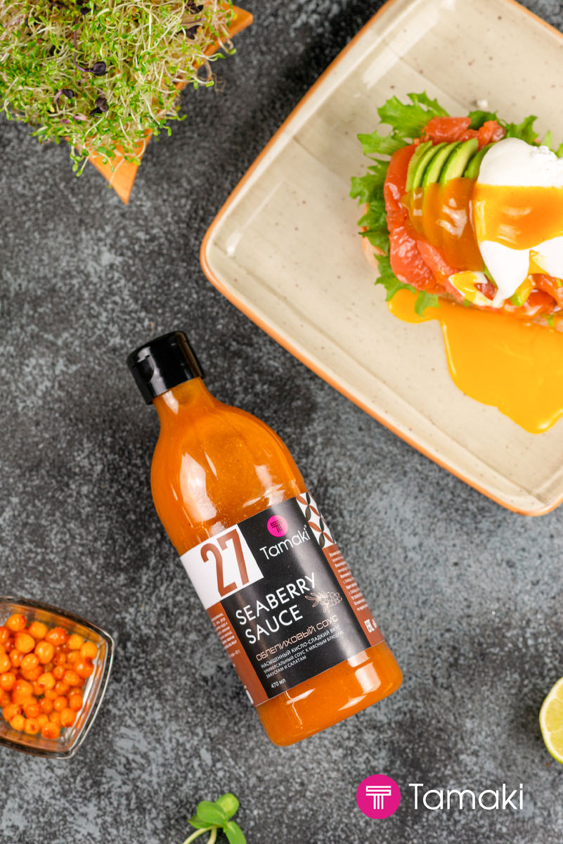 Брускетта с авокадо и лососем под облепиховым соусом Tamaki