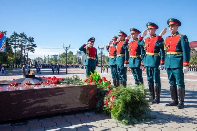 Парад 3 сентября. Парад победы южно сахалинск. Парад 2015 фото. Парад в южно-сахалинск 2024 года. Праздник победы южно сахалинск.