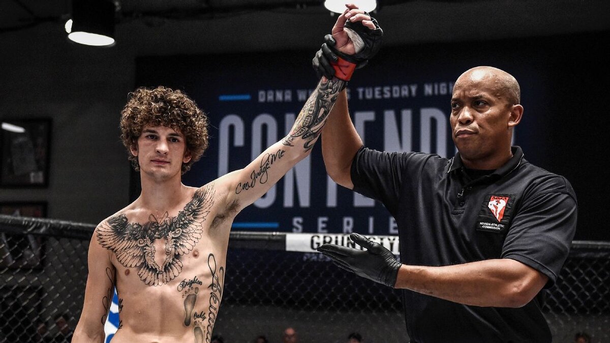 Шон Омэлли на на отборочном бойцовском турнире Dana White Contender