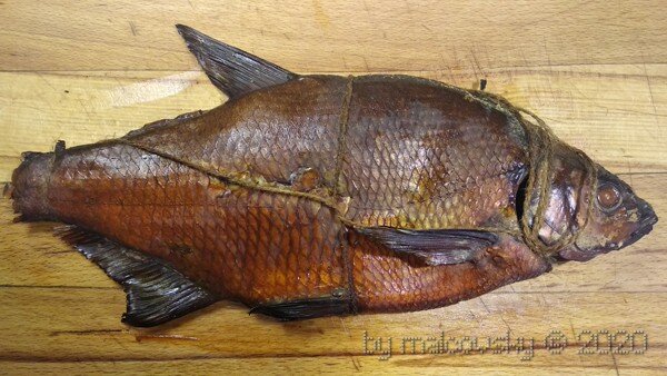 Лещ горячего копчения по-особому.