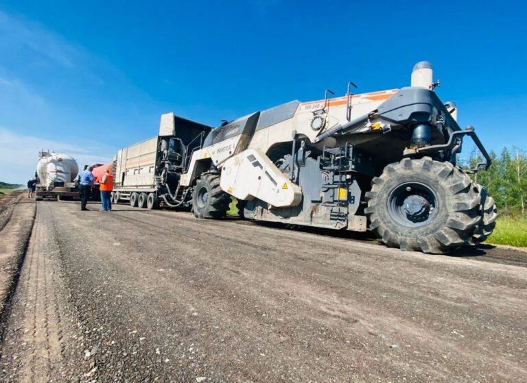    Денис Паслер: В Оренбуржье до конца года будет отремонтировано более 80 км дорог к селам Марина Шарт