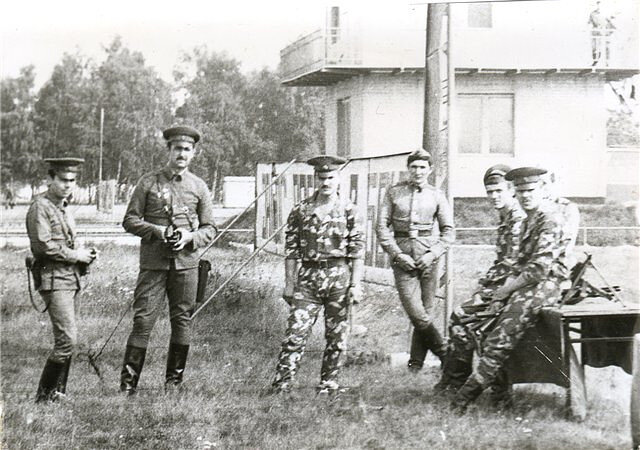 какие-то занятия у Центральной вышки...