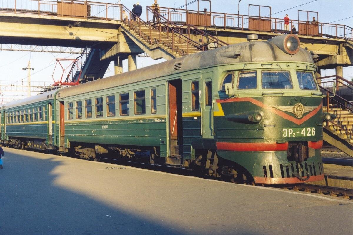 Самара курган поезд. Эр1 эр2 электропоезд. Эр2 электропоезд электропоезда СССР. Эр2-004. Эр2-7115.