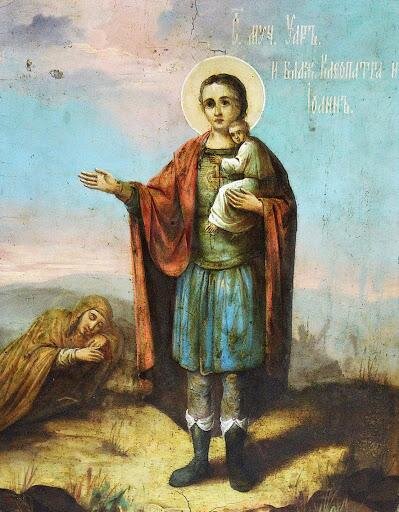 Икона 18 века в Архангельском соборе, изображающего святого Уара, молящуюся Клеопатру. Святой Уар держит на руках сына Клеопатры - Иоана. Икона чудодейственная, приносящая исцеления. очень почитаемая.