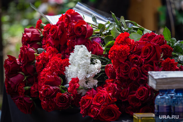    Дмитрия Уткина хоронят в Москве