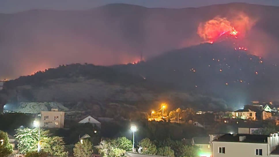 Фото: минприроды Краснодарского края📷Пожар на склоне хребта Маркотх