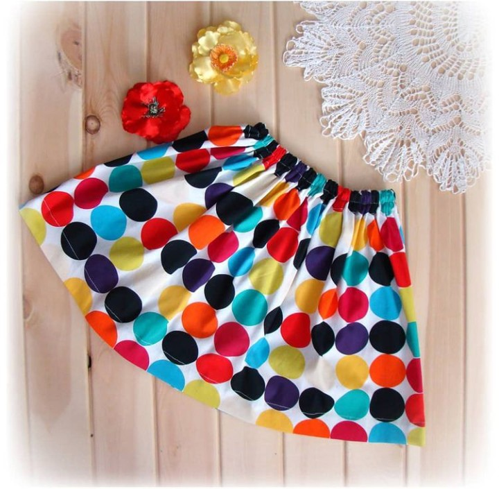 вот такая яркая юбочка у меня получилась для дочки.