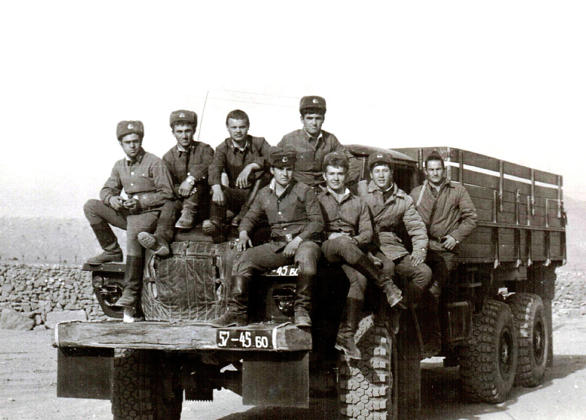 Авторота 181 мсп в техпарке. Кабул, Тёплый стан, февраль 1985 г.