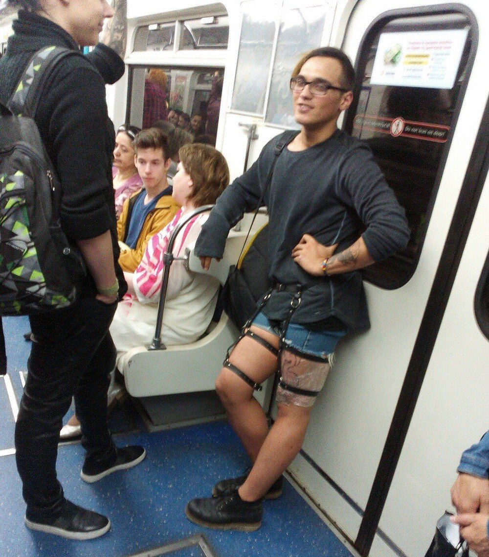 негр в метро женщина фото 63