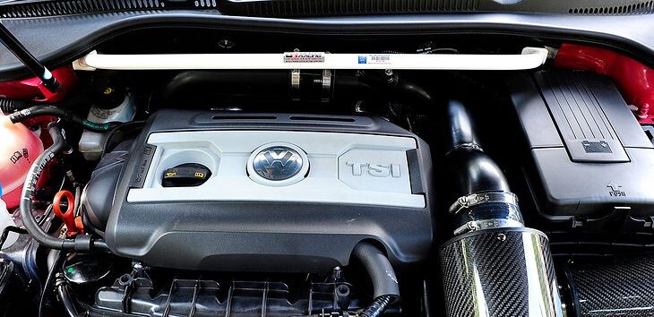 СТОЙКИ - ЭТО ЭЛЕМЕНТ, КОТОРЫЙ ОХОТНО ИСПОЛЬЗУЮТ ТЮНИНГОВЫЕ КОМПАНИИ И ПРОИЗВОДИТЕЛИ СПОРТИВНЫХ АВТОМОБИЛЕЙ.