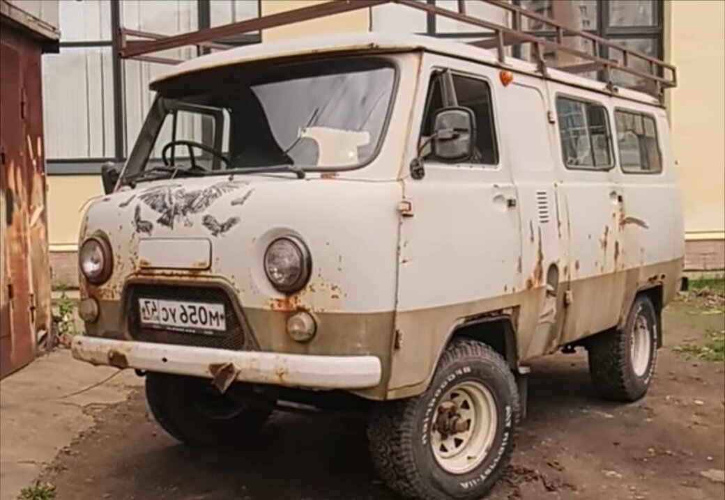 Купленная Машинаторами Буханка. 