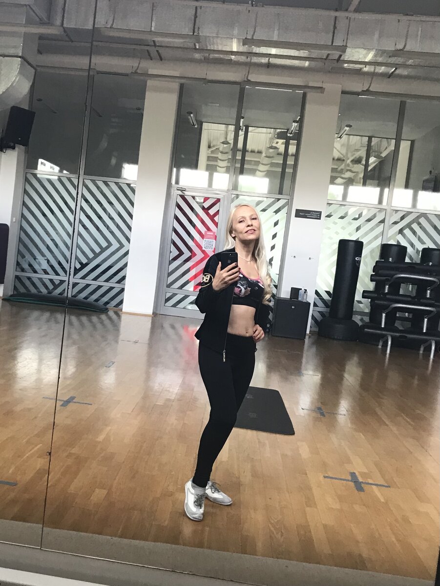 Я живой человек и  эмоции у меня тоже разные. 