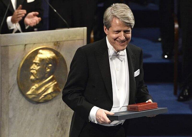 Дуглас уоррен даймонд нобелевская премия 2022. Нобелевские лауреаты 2024. Нобелевская премия новая газета дмитрий муратов. Роберт уилсон экономист. Харви альтер майкл хоутон и чарльз райс.