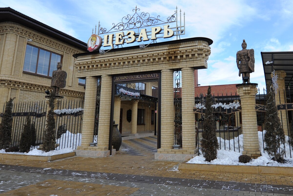 Может чуть колхозно, но за то интересно выглядит.