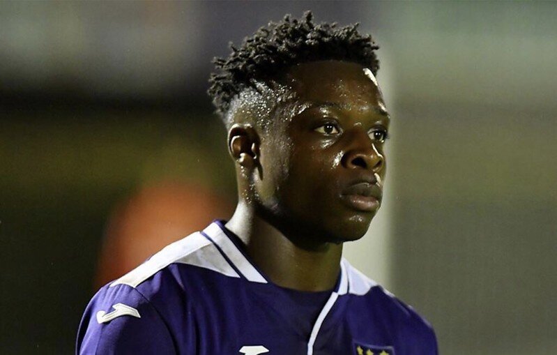 19 лет. 171 см. Позиция на поле - правый вингер