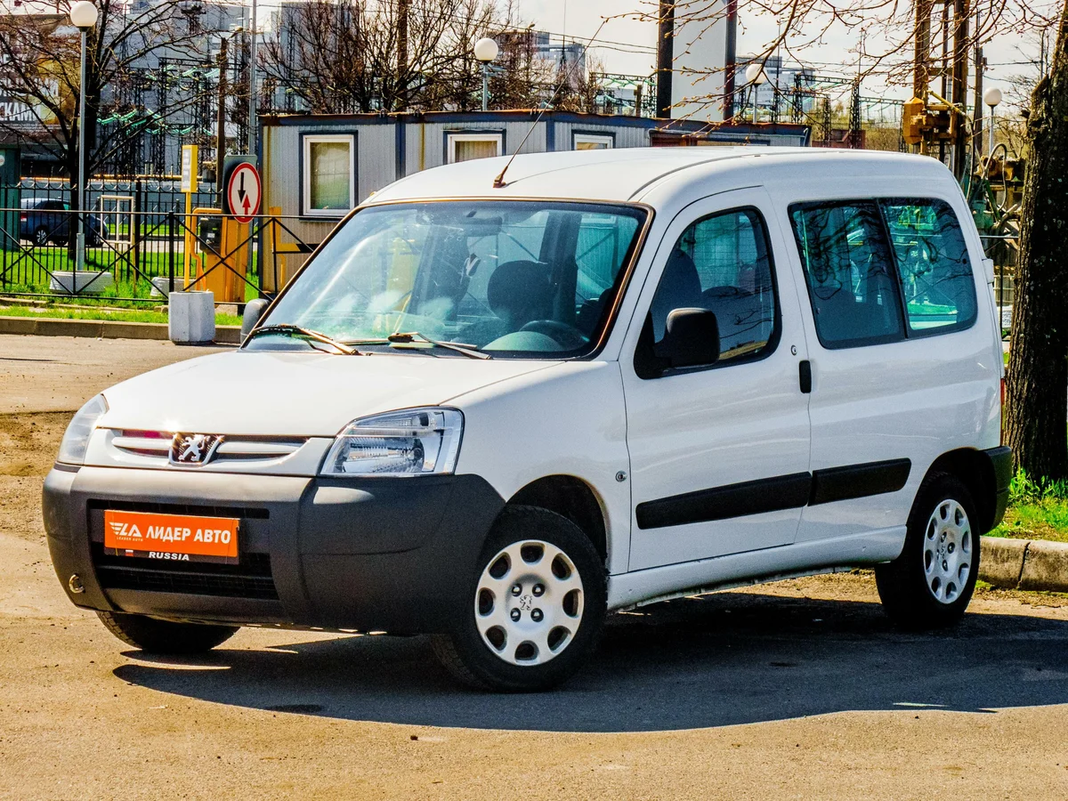 Уродский, на мой взгляд, дизайн кузова