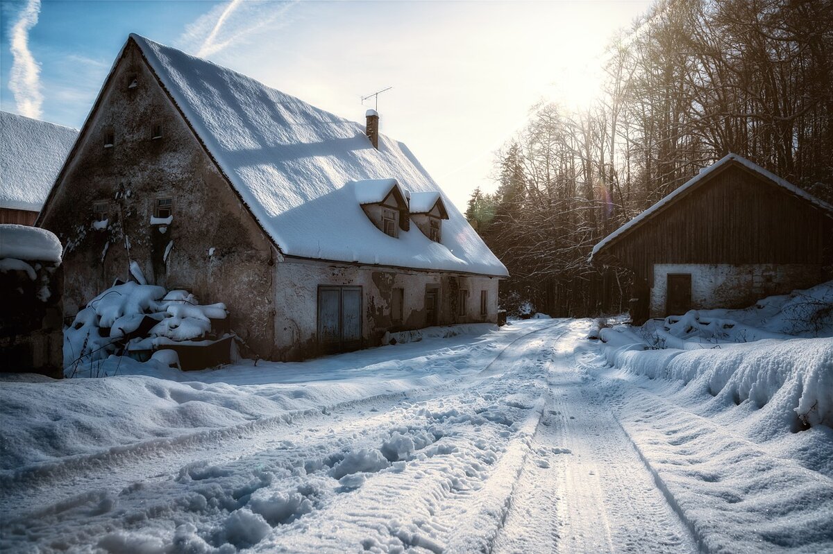 На праздник принято ходить в гости. Если первым в дом войдет мужчина — год будет удачным, если женщина — быть беде. Фото: Pixabay.com 