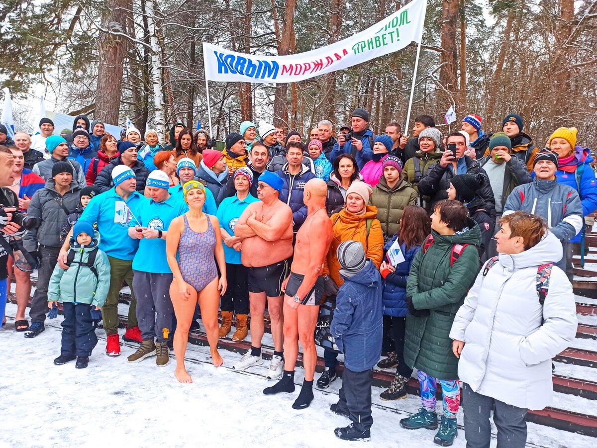 32 клуба зимнего плавания и закаливания было на открытие сезона