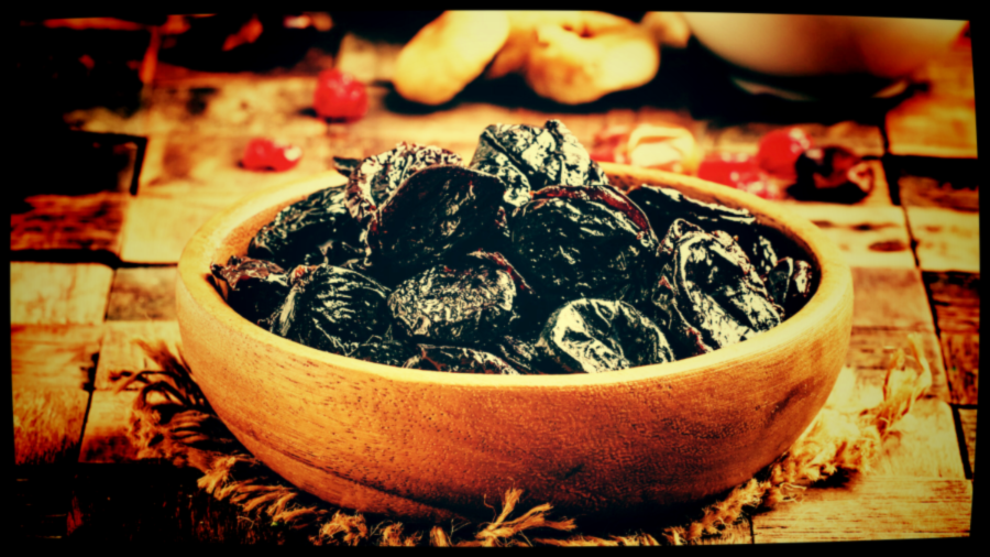 Обладает минералами, пищевыми волокнами, витаминами. Витамина К там тоже много.