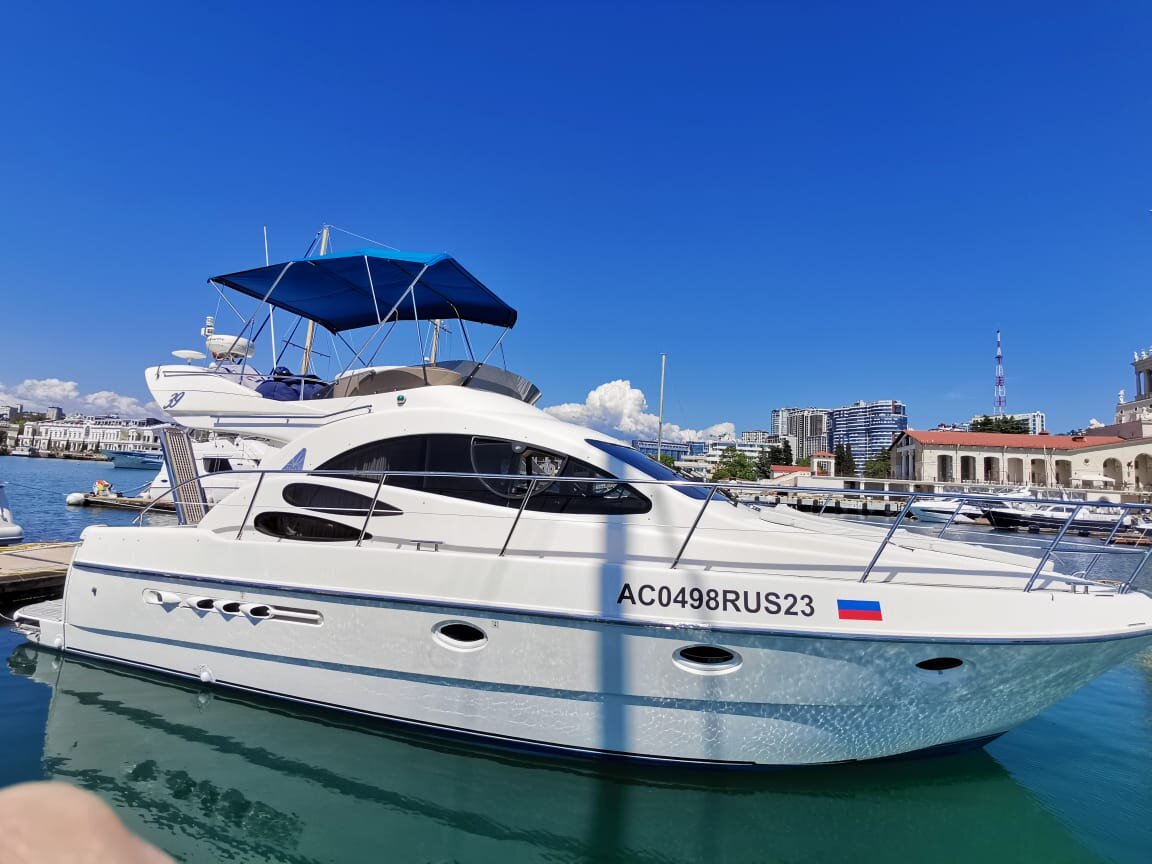 Яхта Azimut 39. Катер Азимут 39. Яхта Azimut Сочи. Моторная яхта Азимут 35.