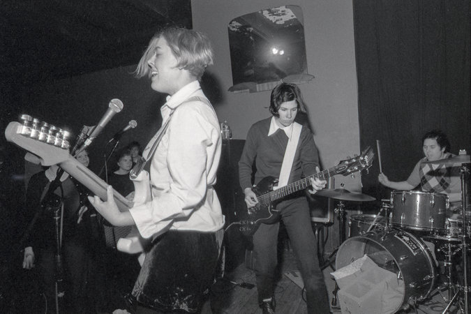 Sleater-Kinney, 1996 год.