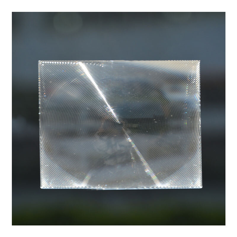Линза френеля 150ммПроисхождение: Китай; Номер модели: Optical Plastic Fresnel Lens Solar; Материал: PMMA; Название бренда: SRATE; Применение: Оптический; Структура: Other; Форма: Other; Сертификация: NONE.
