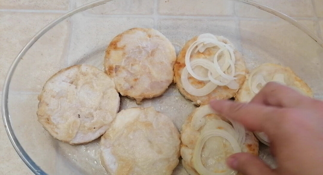 Медальоны рыбные жареные. Медальоны из хека в духовке. Медальоны из филе хека. Медальоны из хека в духовке. Медальоны из хека в духовке.