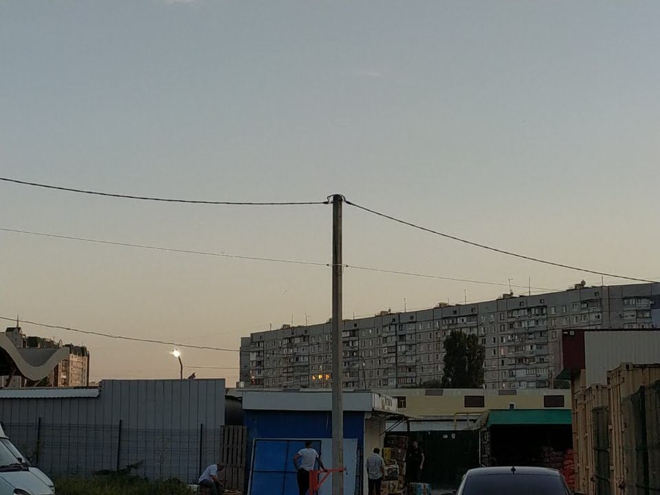 Рынок и панельки.