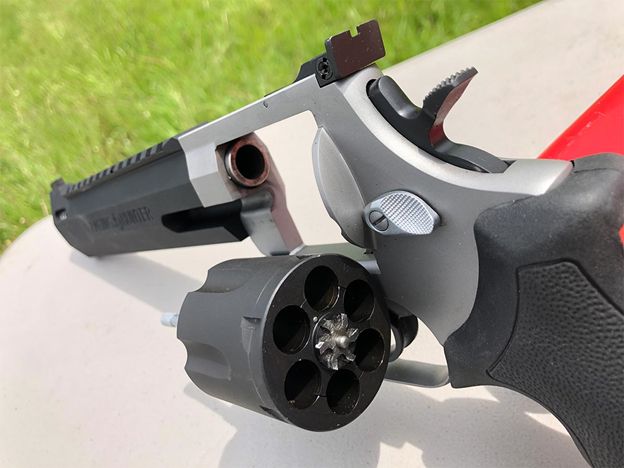 Taurus Raging Hunter 44