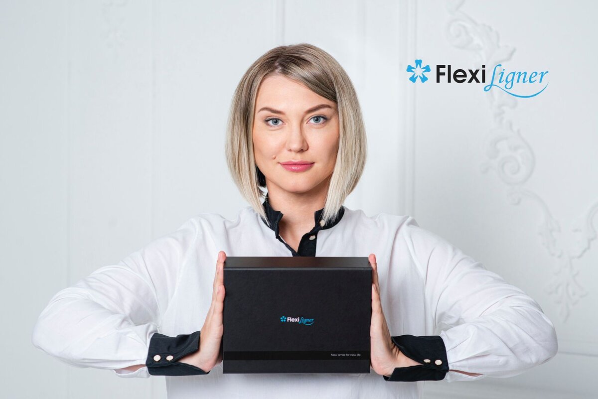 фото FlexiLigner. на фото врач-ортодонт Войнилко Екатерина Андреевна