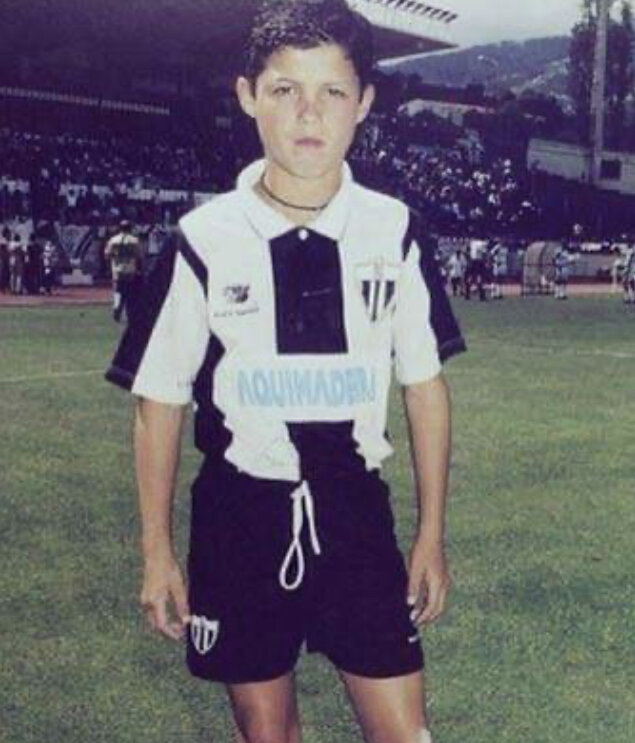 Криштиану Роналду в раннем возрасте 