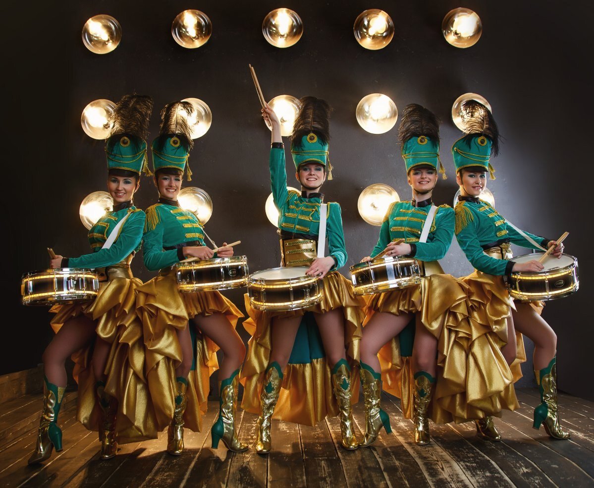 Шоу-группа барабанщиц Emotion. Изображение из сети Интернет