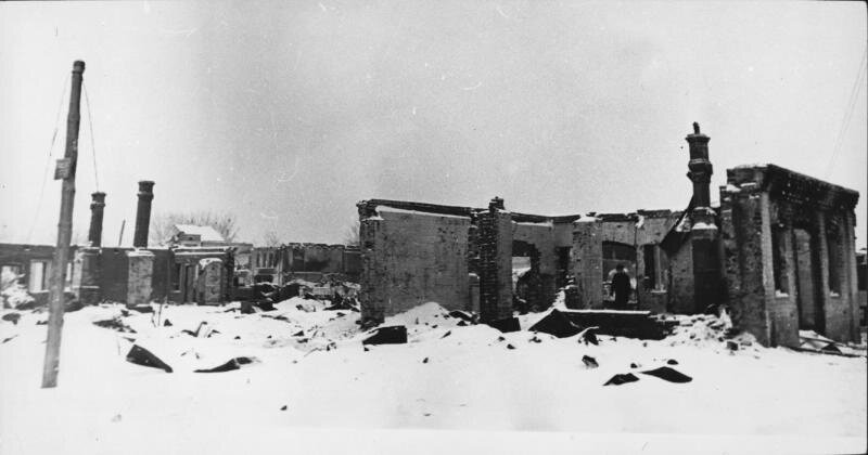 Руины города Истры после освобождения, 1941 год. Автор фотографии Иван Шагин. Фотография с сайта russiainphoto.ru