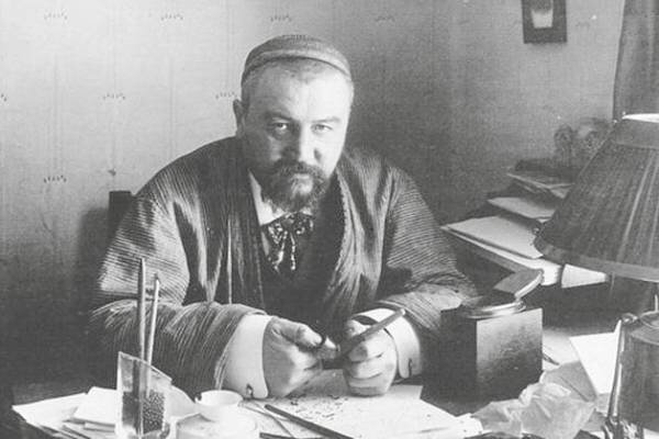 1912 год. Куприн в личном кабинете в Гатчине. Источник: Wikipedia.