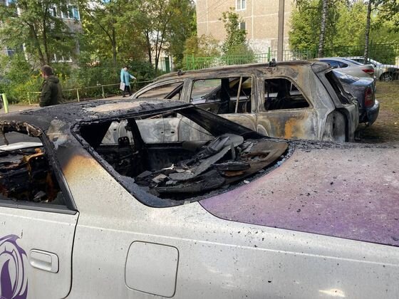    Сгоревшие автомобили