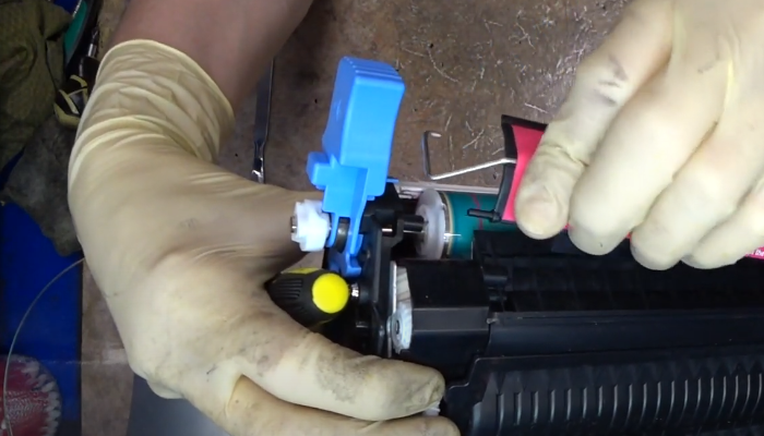 Фото 19. Суказанную пружину