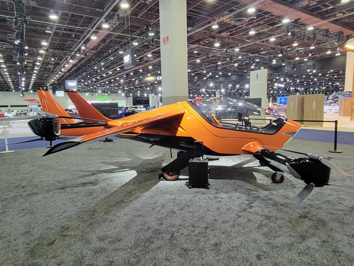 Электрический самолет вертикального взлета и посадки израильской компании Air. Фото: Ed Garsten