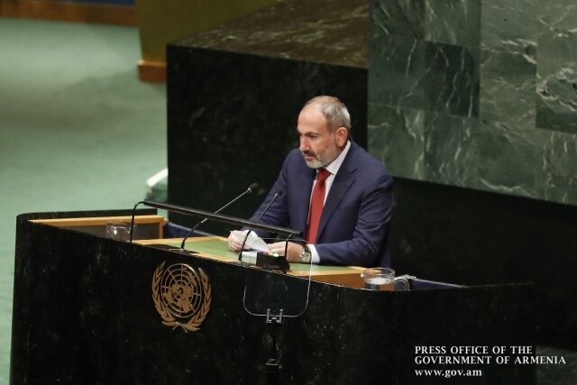    Никол Пашинян primeminister.am