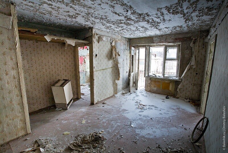 миг-25 котлас савватия. истребитель-перехватчик миг-25. аэродром котлас савватия. заброшенный военный городок в савватии. котлас 9 военный городок савватия.