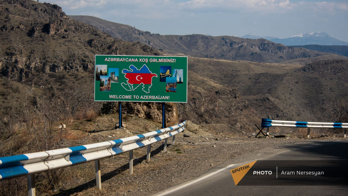 В Армении не понимают: почему ранее оккупированные азербайджанские территории переходят азербайджанцам