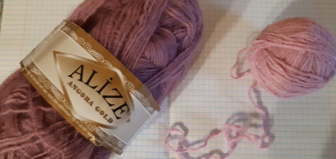 тёмно-розовая и розовая