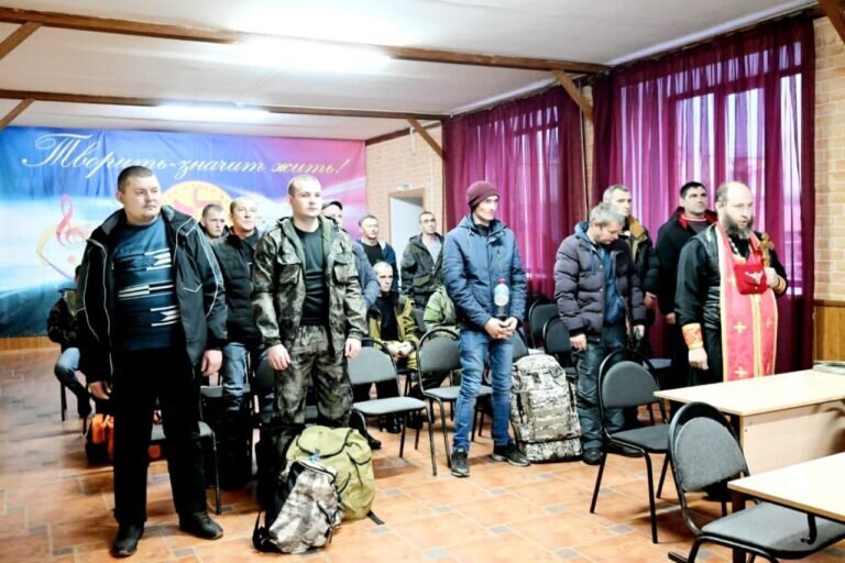    Из Бугуруслана на боевое слаживание проводили добровольцев и мобилизованных Марина Шарт