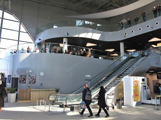     Хабаровский аэропорт заплатит более 300 тысяч рублей за дорогую парковку ФОТО: МИНВОСТОКРАЗВИТИЯ