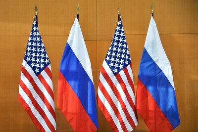    Государственные флаги России и США ©Алексей Витвицкий РИА Новости