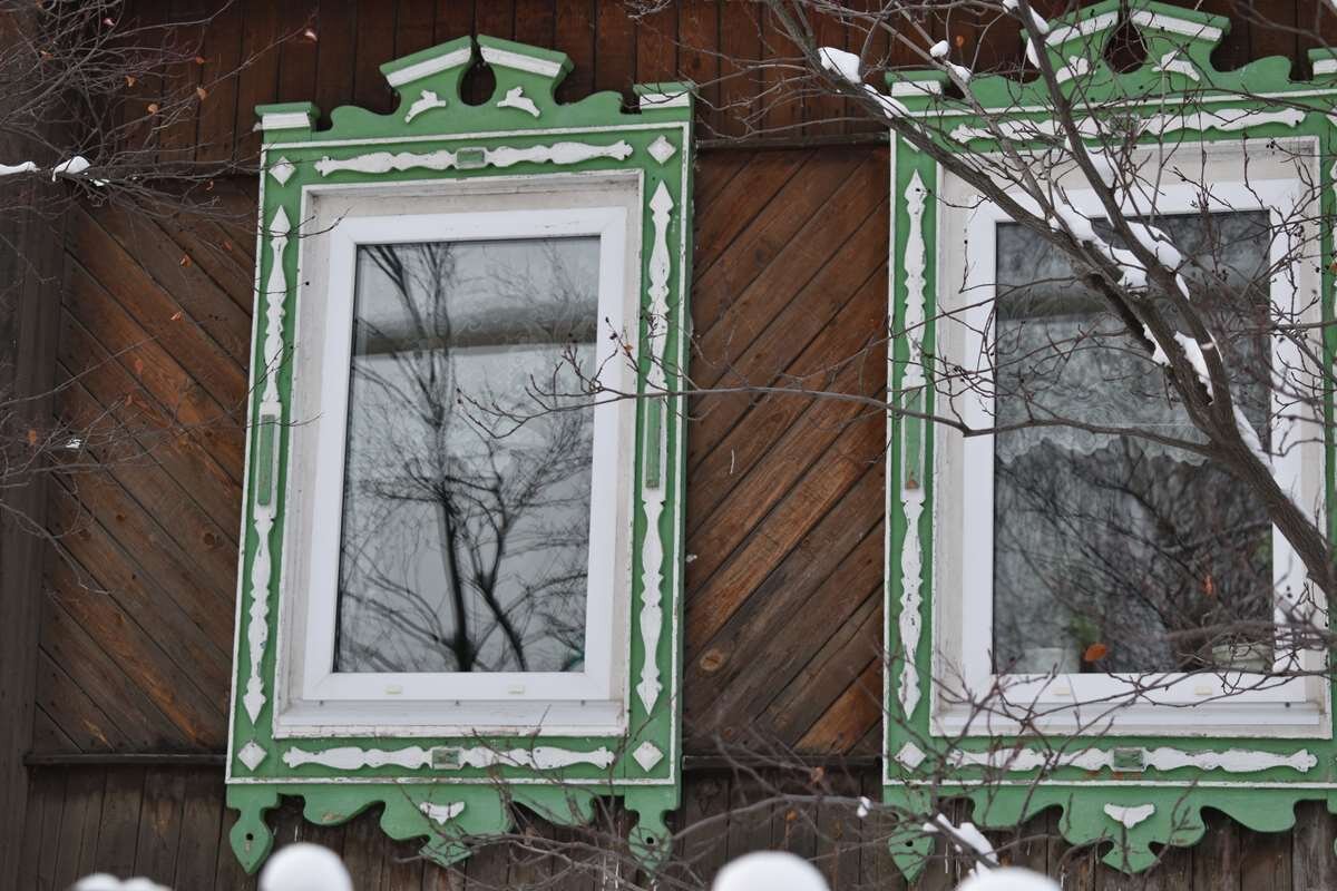 А на окне наличники слова. А за окном наличники Гуляй текст.