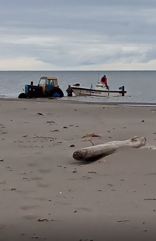 Как спустить лодку на воду и не получить штраф?