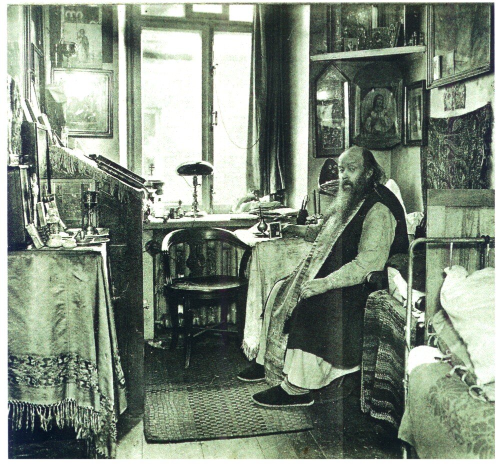 Όπως πολλοί πρεσβύτεροι Αθωνίτες, ο Αριστοκλειός ο Αθωνίτης πίστευε στο μεγαλείο της Ρωσίας, αλλά προειδοποίησε ότι μας περίμεναν πολλές δοκιμασίες.-6