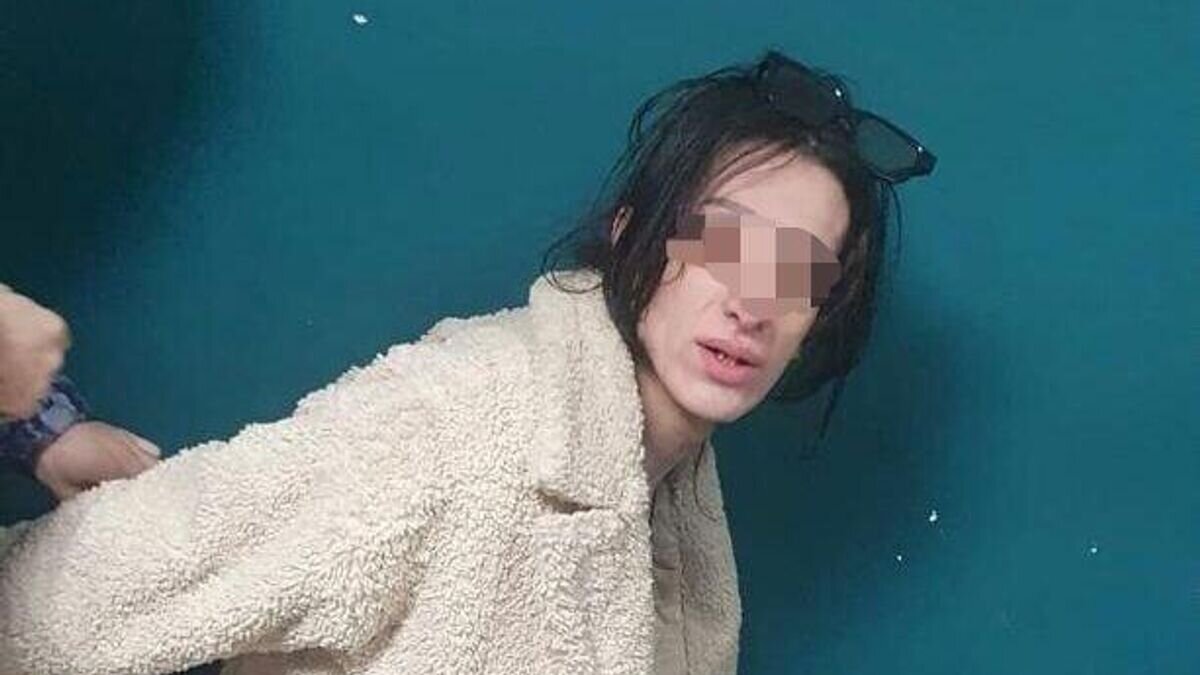    Задержанный по подозрению в краже житель Санкт-Петербурга© Фото : Росгвардия Петербурга/Telegram