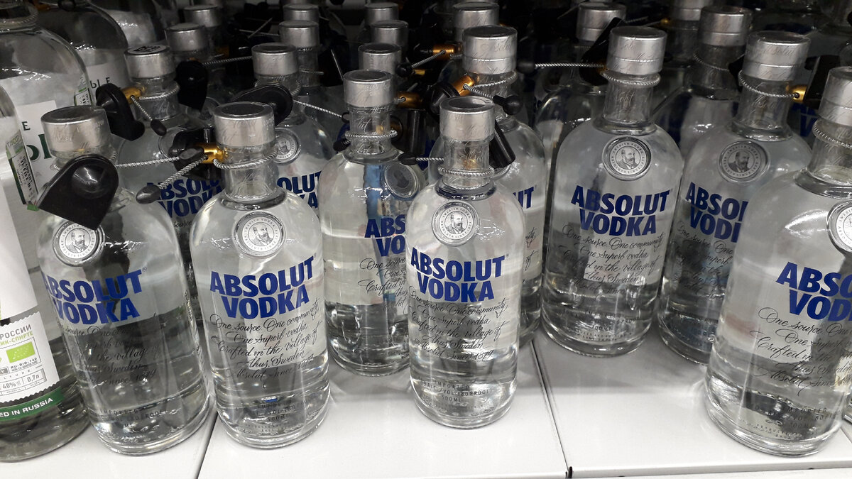 3 Главных импортных марок водки - Absolut, Finlandia и Grey Goose. Какая из  них лучше и стоит своих денег. | Жан-Поль Алкоголь | Дзен